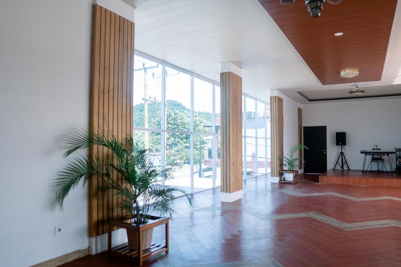 Christika Homestay Labuan Bajo Extérieur photo