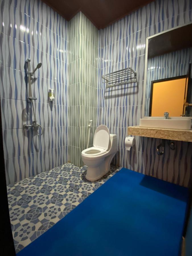 Christika Homestay Labuan Bajo Extérieur photo
