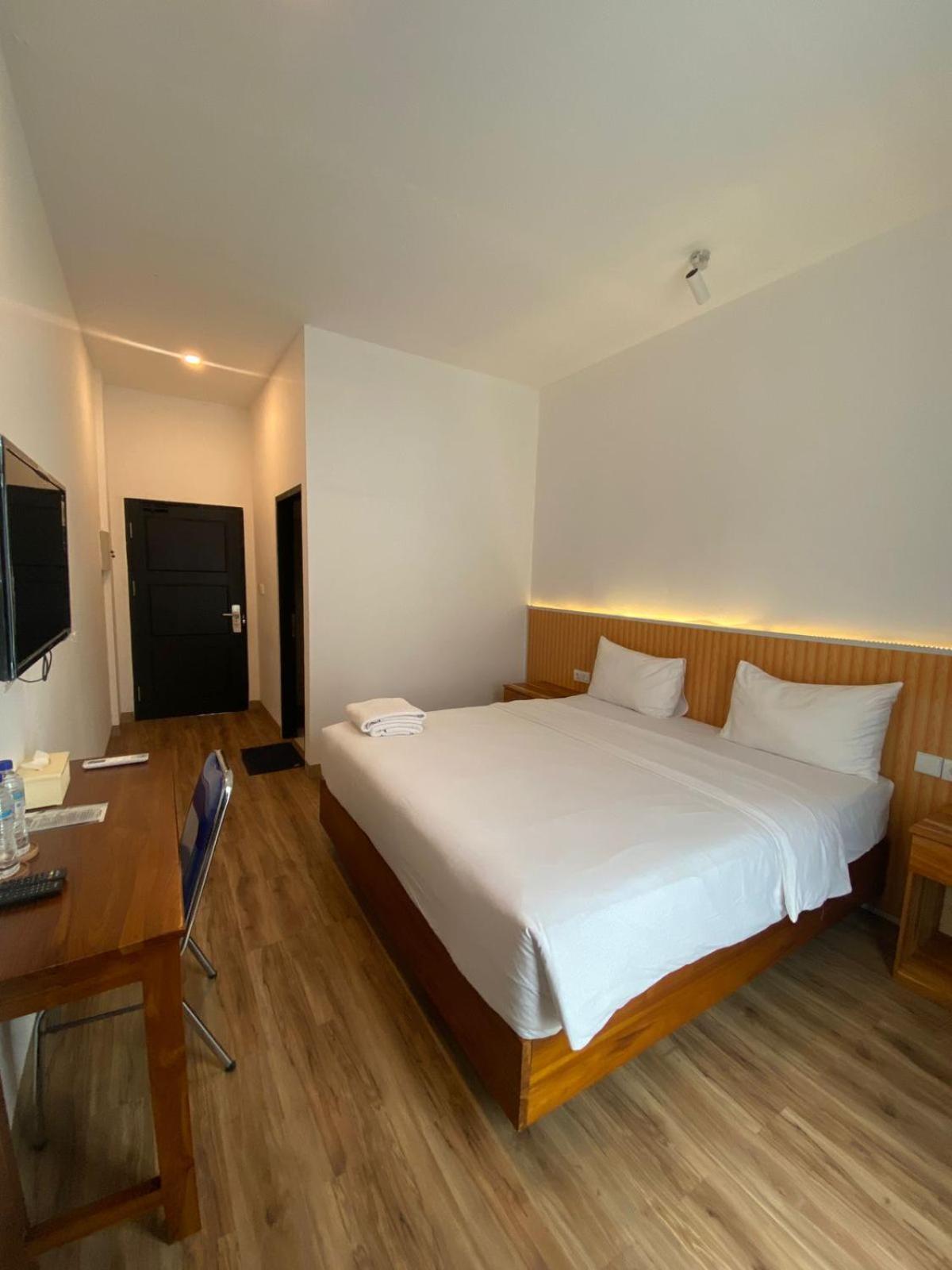 Christika Homestay Labuan Bajo Extérieur photo