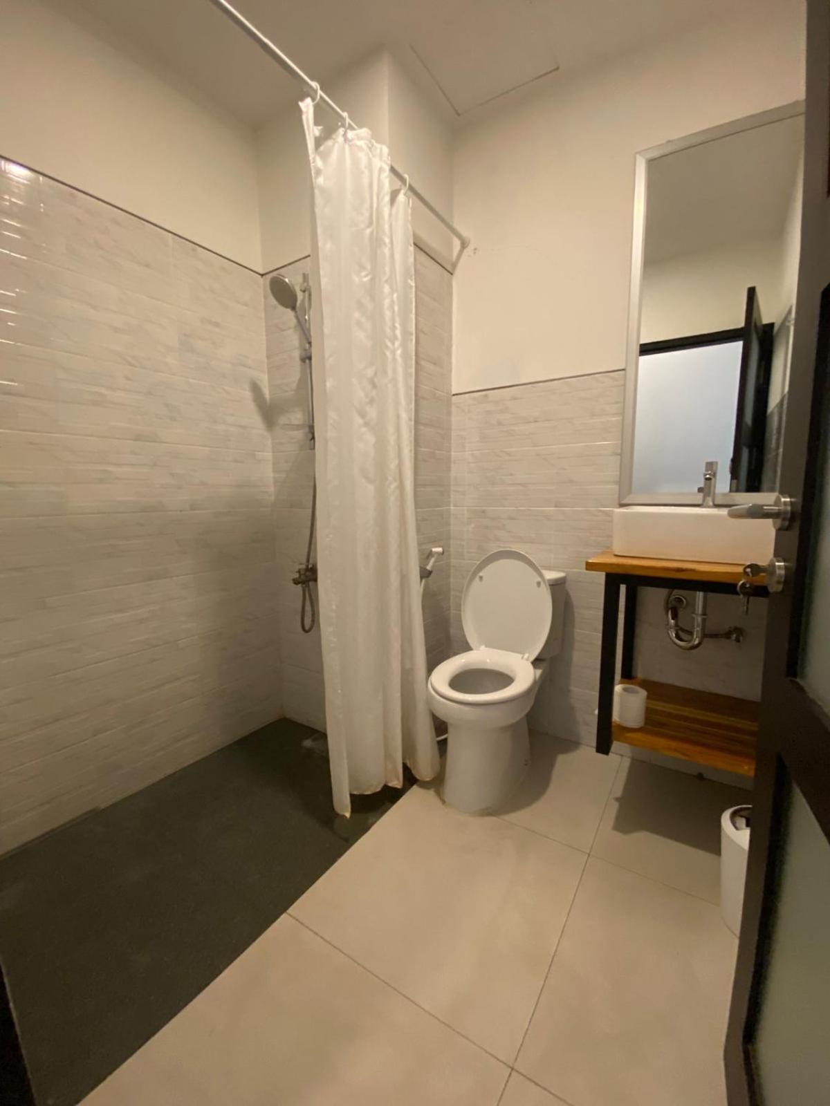 Christika Homestay Labuan Bajo Extérieur photo